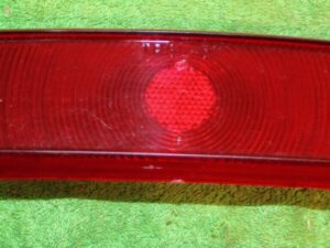 1957 1958 1959 1960 Ford F100 Panel NOS REAR DOOR MOUNT CENTER TAIL LAMP LENS