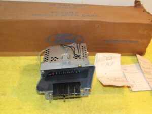 1970 Ford Custom Galaxie 500 XL LTD Mercury Meteor Montcalm NOS AM RADIO