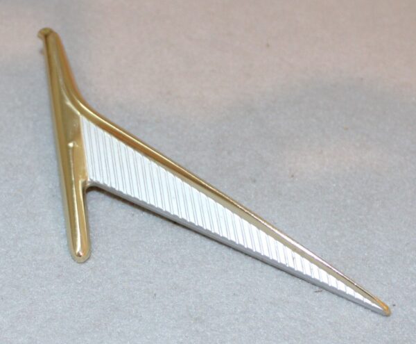 57-6082.jpg 57-6082.jpg