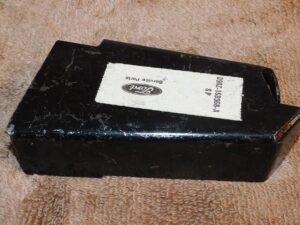 1979-89 Ford LTD Grand Marquis 82-89 TownCar NOS HOOD LATCH CABLE RETAINER PLATE