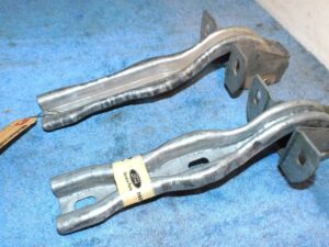 1975-1980 Granada Ghia Monarch Versailles NOS LH + RH FRONT HOOD HINGES