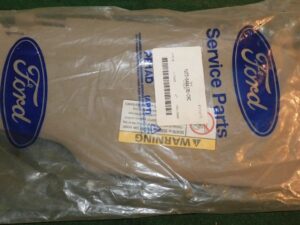 2000 Crown Victoria Grand Marquis NOS LH MED. PARCHMENT DUAL SUN VISOR