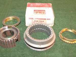 1960 1961 1962 Ford Fairlane 500 Galaxie NOS 3-SPEED 2 15/16 TRANS SYNCHRONIZER