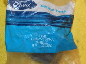 66-70 Ford Mustang Falcon Ranchero NOS 170 200 CLUTCH RELEASE LEVER DUST SHIELD
