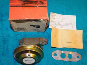 E6PZ-9D448-L Ford Mercury Lincoln NOS EGR VALVE