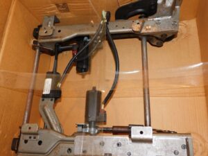 2001 2002 2003 2004 Ford Escape NOS LH FRONT POWER SEAT ADJUSTER TRACK ASSEMBLY