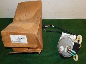 1999 Ford Taurus Mercury Sable NOS 3.0 Liter FUEL TANK SENDER And PUMP ASSEMBLY