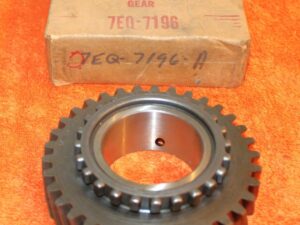 1948-52 Ford F7 F8 Truck NOS CLARK 5-SPEED O/D OUTPUT SHAFT 3rd SPEED IDLER GEAR