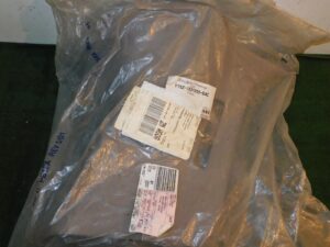 1997-2002 Ford Expedition 98-02 Navigator NOS LH UPPER C-PILLAR FRONT TRIM PANEL