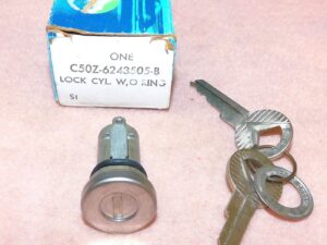 1964 1/2 1965 1966 Mustang GT Shelby GT350 NOS TRUNK LOCK CYLINDER ASSM w/ KEYS