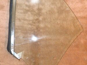 1971 1972 1973 Mustang FASTBACK Mach 1 Boss ORIG LH CLEAR QUARTER WINDOW GLASS