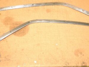 1967 1968 Mustang GT Shelby ORIG LH+RH FASTBACK DOOR ROOF WEATHERSTRIP RETAINERS
