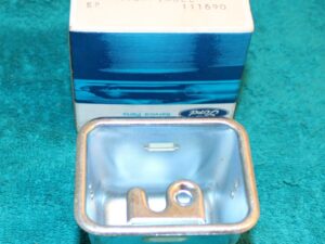 1983-1988 Ford Thunderbird T/C Cougar Xr7 NOS CONSOLE PANEL ASH TRAY RECEPTACLE