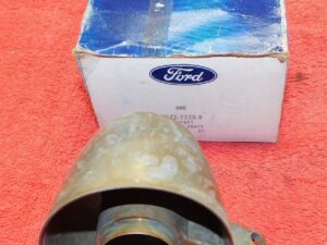 61-77 F100 F250 66-77 Bronco 73-77 Econoline NOS 3 SPEED M/T COLUMN SHIFT SOCKET