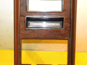 1971 1972 1973 Mustang Coupe ORIG GRANDE WOODGRAIN GINGER DASH CENTER TRIM BEZEL