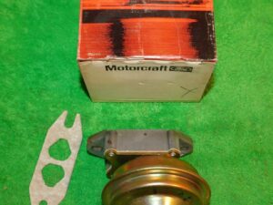 1978 LTD Grand Marquis Mark V Continental NOS 7.5L 460 EGR BACKPRESSURE VALVE