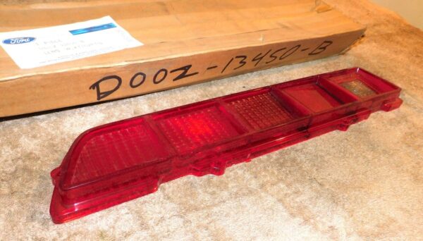 57-8835.jpg 57-8835.jpg