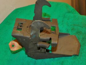 1967 Ford Custom Galaxie 500 XL LTD Fastback Country Sedan Squire NOS HOOD LATCH