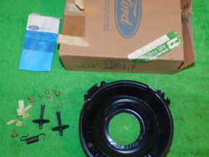 1977 1978 1979 Ford Thunderbird NOS LH HEAD LAMP BUCKET RING KIT