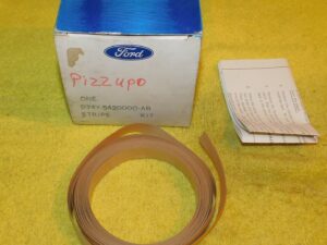 1977 1978 1979 Lincoln Versailles NOS LIGHT BLUE BODY SIDE DUAL COLOR STRIPE KIT