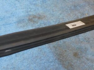 1973-1976 Lincoln Mark IV Coupe NOS LH HEAD LAMP OPENING LOWER RUBBER SHIELD