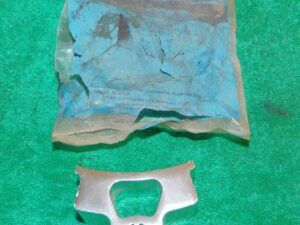 1981-1992 Ford L-Series L LN LNT LT LTS Truck NOS OUTSIDE ASSIST HANDLE BRACKET