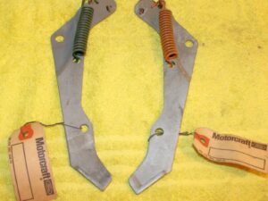 68-77 Ford B F C L 500 550 600 700 800 NOS L+R FRONT BRAKE SHOE ADJUSTING LEVERS