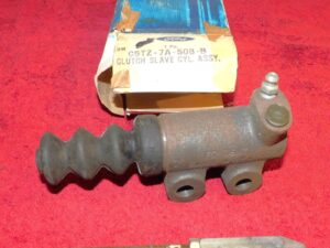 1965-1977 Ford P350 P500 Parcel Delivery Van NOS CLUTCH SLAVE CYLINDER