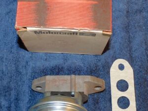 1977 1978 Ford Mustang Pinto Mercury Bobcat NOS 4-CYL 2.8 Liter A/T EGR VALVE