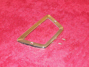 1959 1960 Lincoln Hrdtp Premiere Continental REAR OPERA READING LIGHT TRIM BEZEL