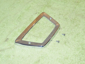 1959 1960 Lincoln Hrdtp Premiere Continental REAR OPERA READING LIGHT TRIM BEZEL