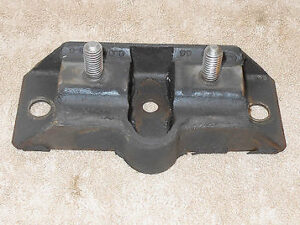 1966 1967 1968 1969 Fairlane Torino GT Cyclone ORIG TRANSMISSION INSULATOR MOUNT