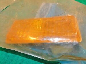 1981 1982 Ford Granada Ghia Mercury Cougar NOS FRONT PARKING LAMP ASSEMBLY