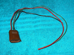 1968 Mustang Fastback Coupe GT Convertible UNDER HOOD RH HEAD LIGHT WIRING PLUG