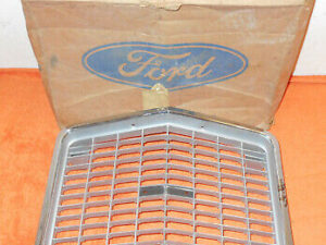 1972 Mercury Montego MX Brougham GT Cp Fastback NOS FRONT CENTER RADIATOR GRILLE