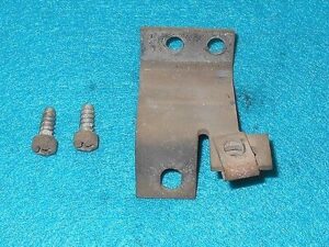 1964 1965 1966 Thunderbird Ht Landau Convert RH LOWER TAIL LIGHT HOUSING BRACKET