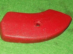 1965 1966 1967 Mustang GT GTA Shelby Cougar Xr7 ORIG PS RH RED SEAT HINGE COVER