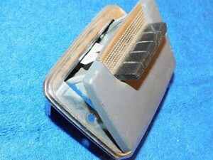 1951 1952 Ford 4-Door Sedan Wagon NOS BENCH SEAT REAR ASH TRAY RECEPTACLE ASSM
