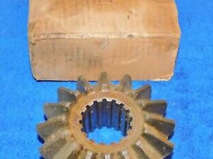 1946-1968 Dodge DT 1 1/2 2 1/2 Ton Truck Mopar NOS DIFF DIFFERENTIAL SIDE GEAR