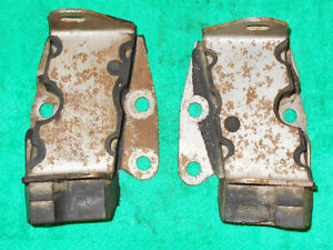 1969 1970 BOSS 429 Mustang Fastback NOS LH+RH Boss 429 MOTOR INSULATOR MOUNTS