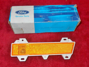 1982 1983 Mercury Lynx NOS FRONT LH FENDER SIDE MARKER LAMP LIGHT ASSEMBLY