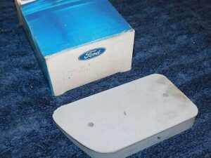 1968 1969 Ford F100 F250 F350 Styleside Bronco NOS LH REAR QUARTER REFLECTOR PAD