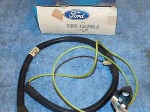 1983-1986 LTD Crown Vic Grand Marquis NOS REAR TRUNK LUGG. COMPARTMENT DOOR LAMP