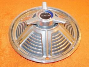 1964 1/2 1965 Mustang Fastback Coupe Convertible 13" SPINNER HUB CAP WHEEL COVER