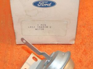 1968-1971 Ford Thunderbird NOS A/C RESTRICTOR AIR DOOR VACUUM CONTROL MOTOR