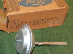 1967-1971 Ford Thunderbird NOS A/C OUTSIDE RECIRC AIR DOOR VACUUM CONTROL MOTOR