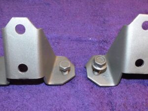 1967 1968 1969 Mustang Fastback Convertible ORIG 6-CYL 200 MOTOR MOUNT BRACKETS