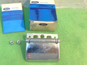 1968 1969 Fairlane Torino Cyclone Galaxie 68-74 Bronco NOS RH DOOR INSIDE HANDLE