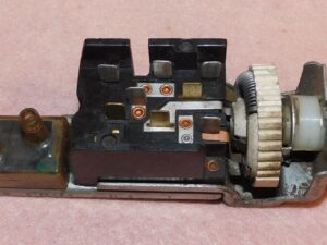 1970 Cougar Hardtop Convertible XR7 Eliminator ORIG HEAD LAMP VACUUM SWITCH