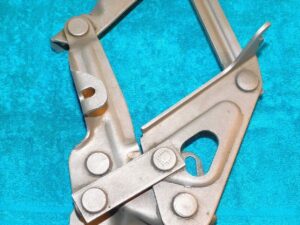 1964.5 1965 1966 Mustang Fastback Coupe Convertible GT Shelby ORIG LH HOOD HINGE